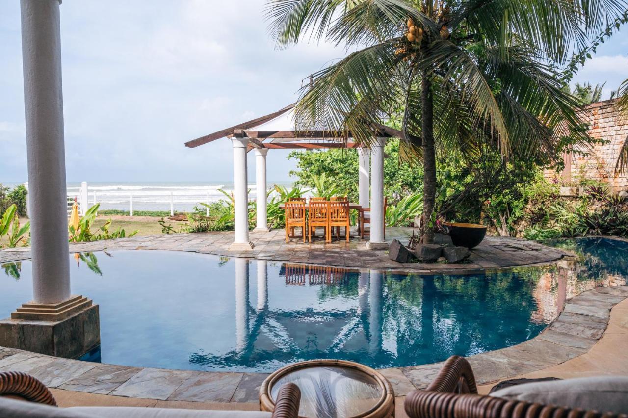 Santi Beach House With Pool & Beach 웰리가마 외부 사진